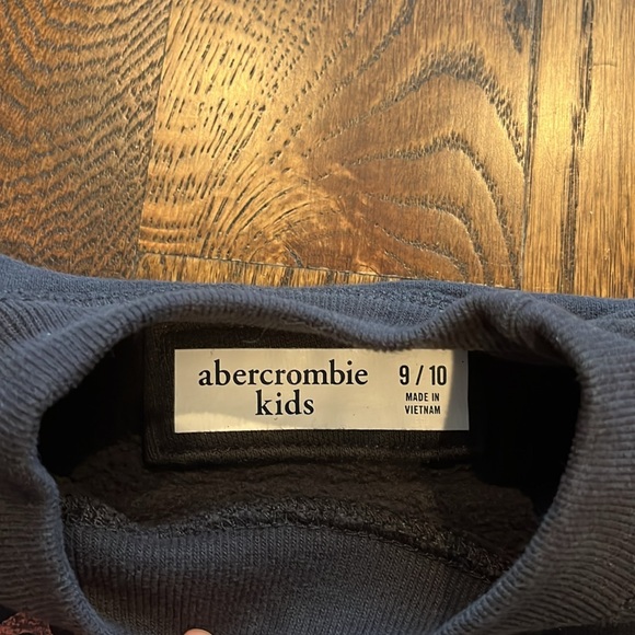 Abercrombie Kids Sweatshirt - Picture 3 of 3